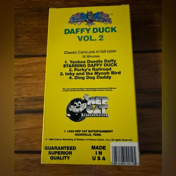 Daffy Duck Vol. 2 VHS Video Classic Cartoons in Full Color 1988 - Picture 2 of 4